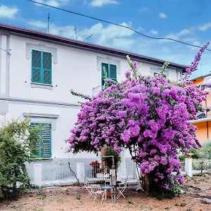  Appartamento Casa Elegante In Mezzo Al